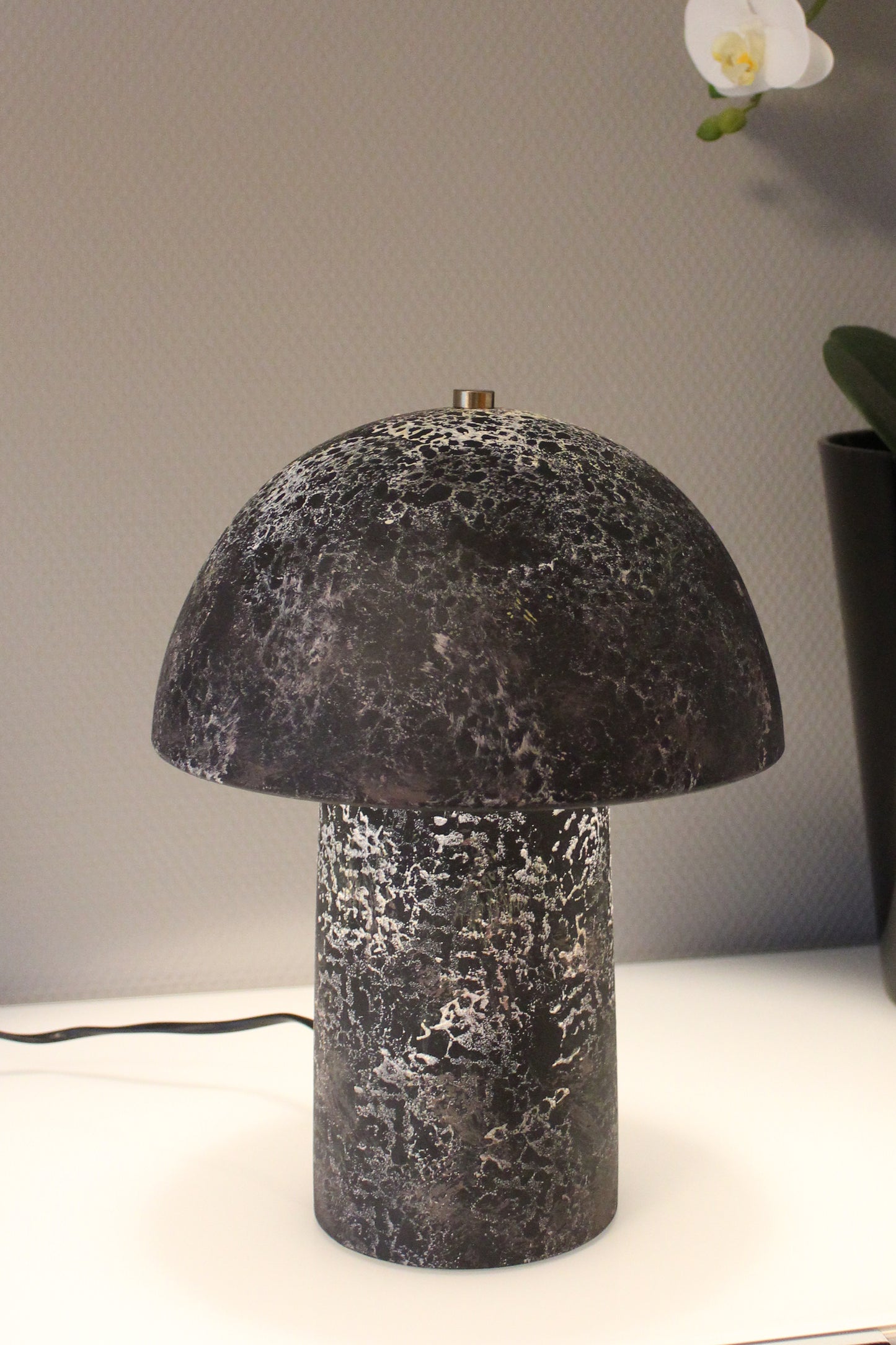 Tischlampe Pilz 23x30 cm Keramik in Steinoptik Nachttischlampe Tischleuchte