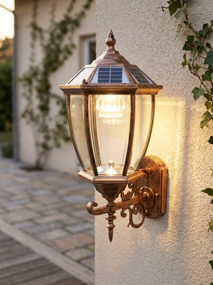 Solar Außenwandleuchte im Vintage Design – LED Gartenlaterne für die Wand kabellos, Warmweiß oder Kaltweiß wählbar, Dämmerungssensor, IP55 wetterfest Aluminium & Glas
