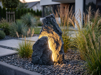 LED Leuchtfelsen Garten 48 cm, Felsleuchte in realistischer Steinoptik, warmweißer LED-Stripe, Polyresin Gartenbeleuchtung mit 12V IP44 Netzteil, 3 m Kabel, dekorative Steinlampe für Terrasse & Beet